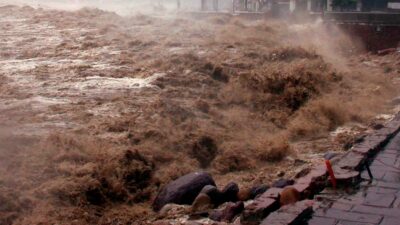Huracán Kay en Baja California Sur: Alertan por olas de 9 metros en Punta Eugenia