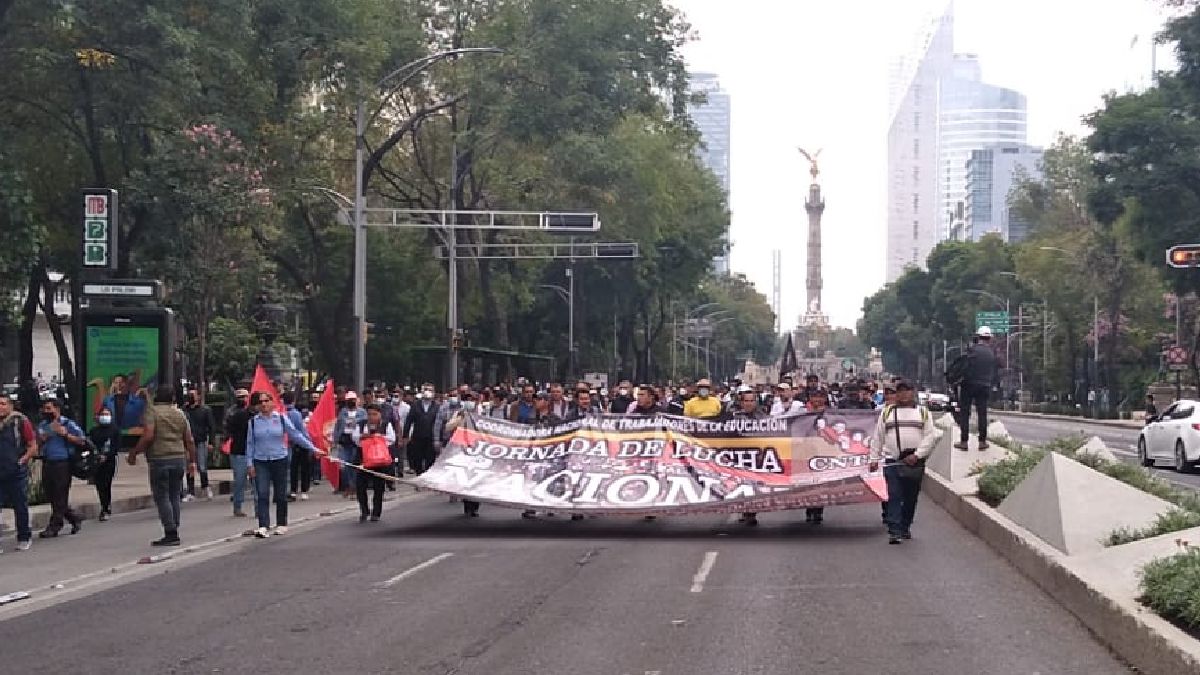 ¡No pases por ahí! Integrantes de la CNTE marchan de la Estela de Luz al Zócalo; ve rutas alternas