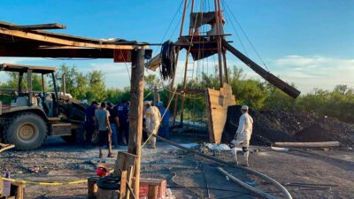 Mineros de Coahuila: esposas reciben indemnización por 4.7 millones de pesos