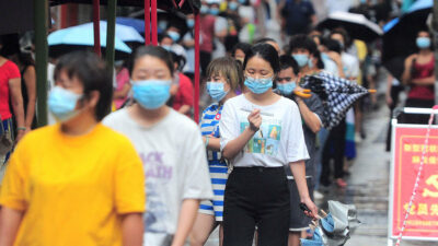 China aprueba la primera vacuna inhalable contra el covid-19