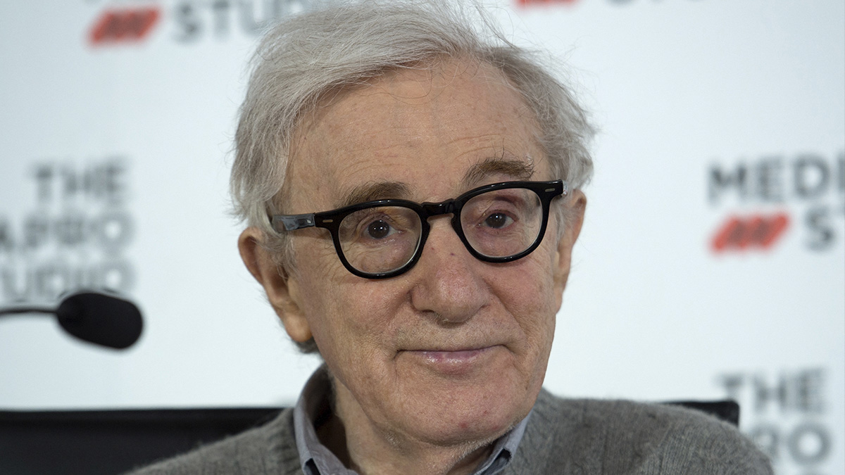 El director y guionista cinematográfico, Woody Allen, anuncia su retiro del cine y ha dicho que hará una película más.