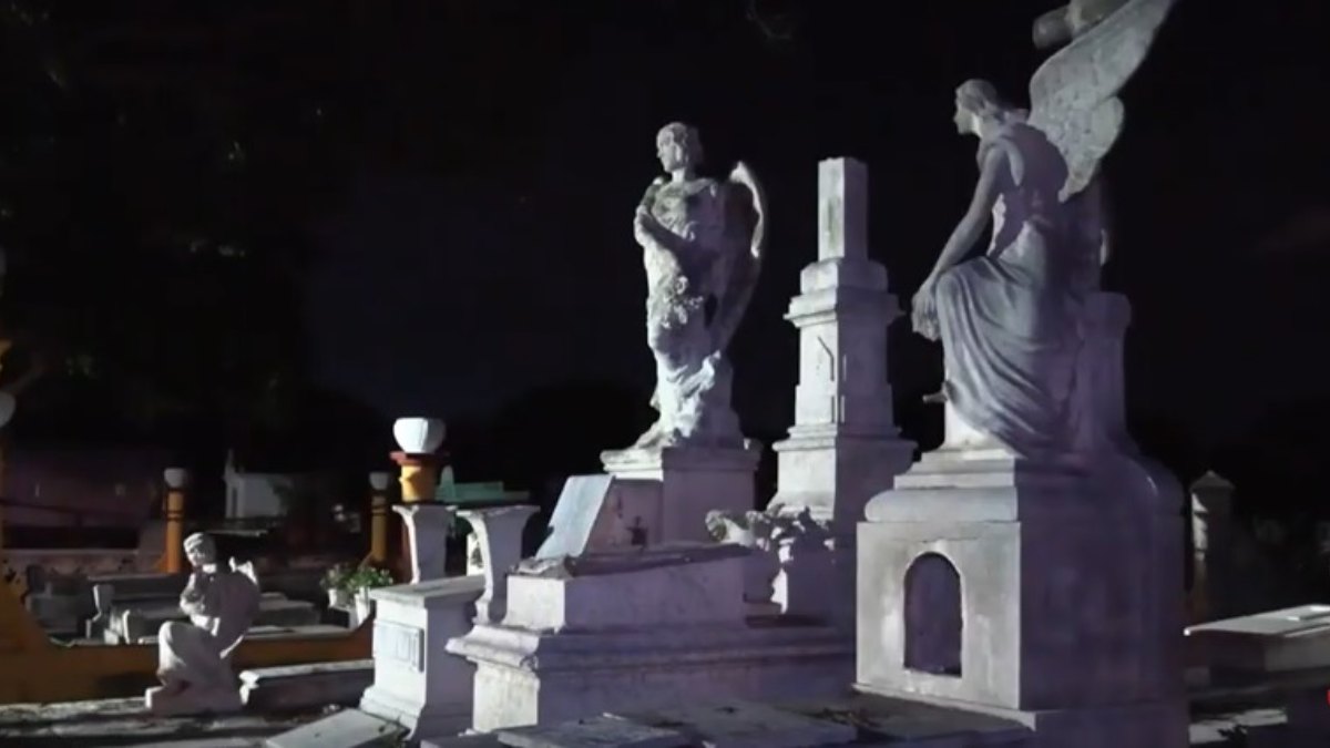 Paseos nocturnos en cementerio de Mérida: recorrido histórico entre vivos y muertos