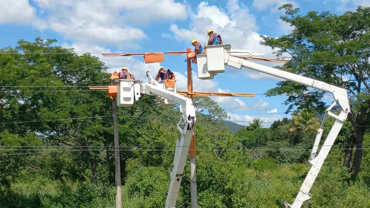 ¡Se hizo la luz! CFE restablece servicio en Nayarit y Sinaloa por huracán Orlene