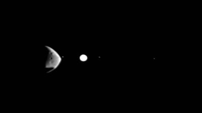 Luna de Marte se alinea con Júpiter