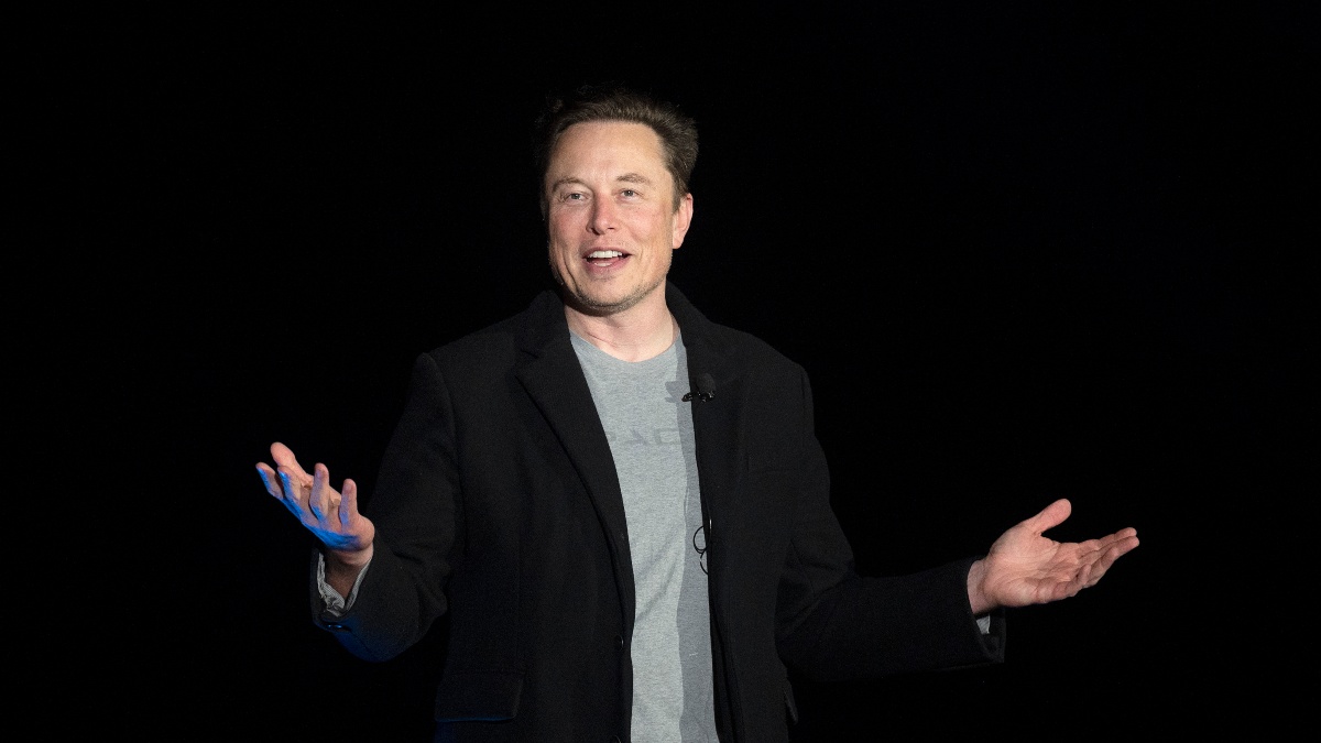 Inicia era y limpia de Elon Musk en Twitter con caída de tres directivos