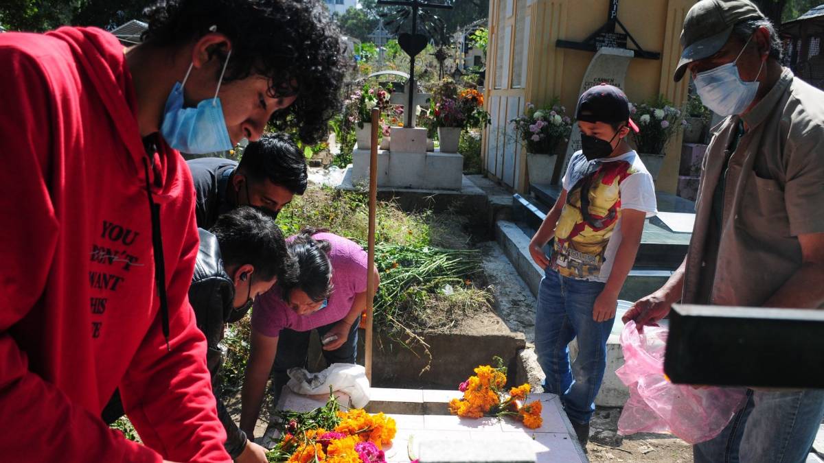 ¡Olvídate de llevar chelas! En Tuxtla Gutiérrez, Chiapas, habrá ley seca en cementerios