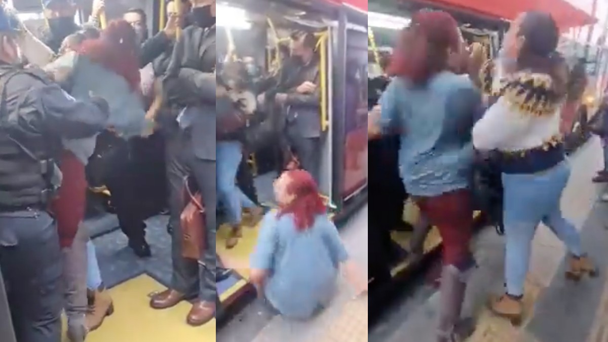 ¡Contra el “señor justicia”! Captan a mujeres golpeando a policías de CDMX en el Metrobús