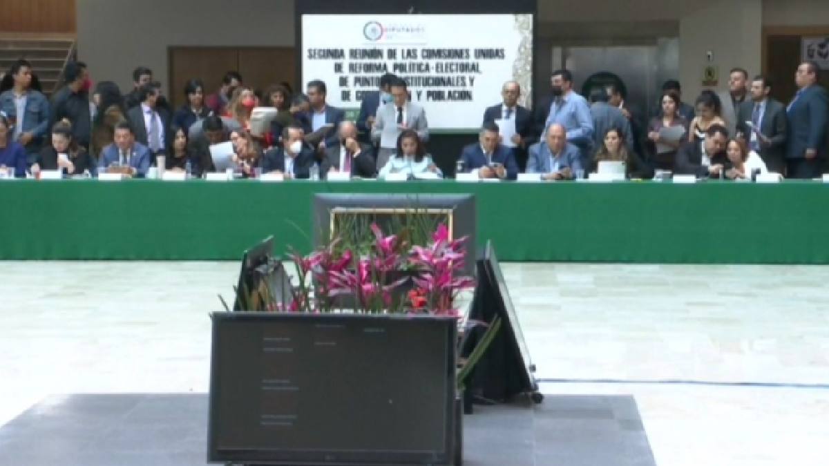 Diputados aprueban en comisiones dictamen de Reforma Electoral