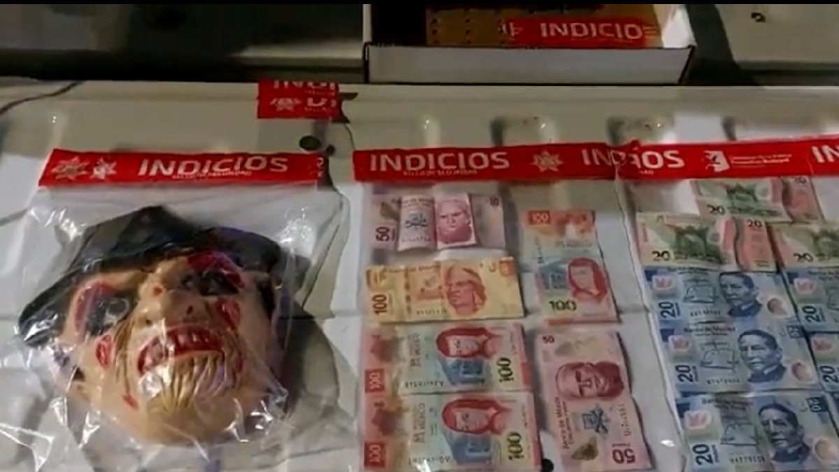 En Guadalajara, con máscara de Freddy Krueger sujeto trata de robar tienda