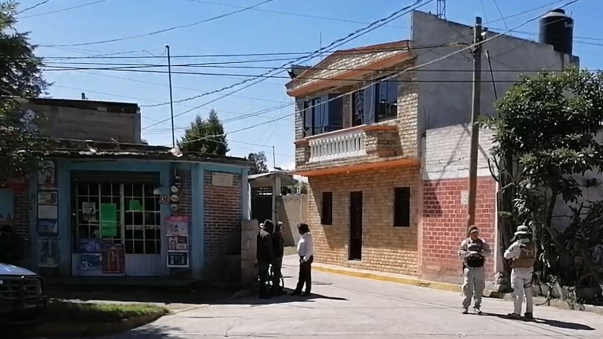 Suspendan clases en Puebla por supuesta fuga gas