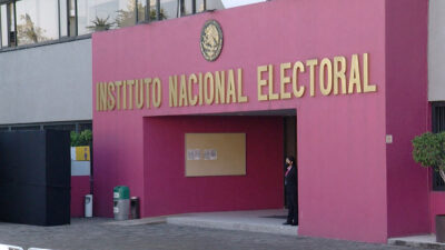 El INE se metió un autogol con su encuesta sobre la reforma electoral