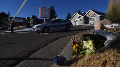 Tiroteo dejó al menos 5 muertos en club nocturno de Colorado, EU