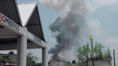 VIDEO: Reportan fuerte explosión en un taller de Tultepec