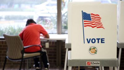 Elecciones en Estados Unidos: 4 puntos para entender las elecciones intermedias del 8 de noviembre de 2022
