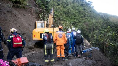 Colombia: Autoridades elevan a 27 el número de fallecidos por caída de alud de tierra en Risaralda