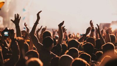 Cuatro personas en estado "crítico" tras estampida en concierto en Londres