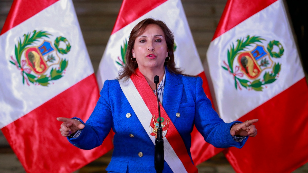 Ante las protestas, presidenta de Perú buscará adelantar para 2024 las elecciones generales