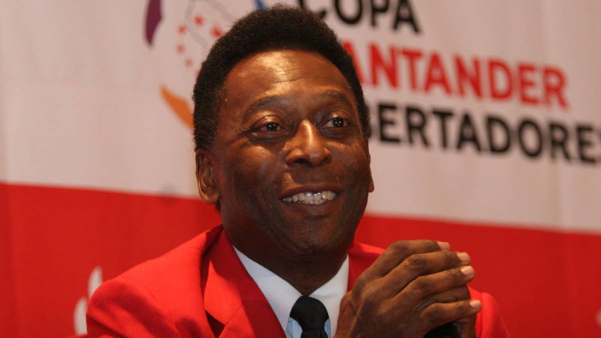 Pelé y otros jugadores que podrían formar parte del once de leyenda