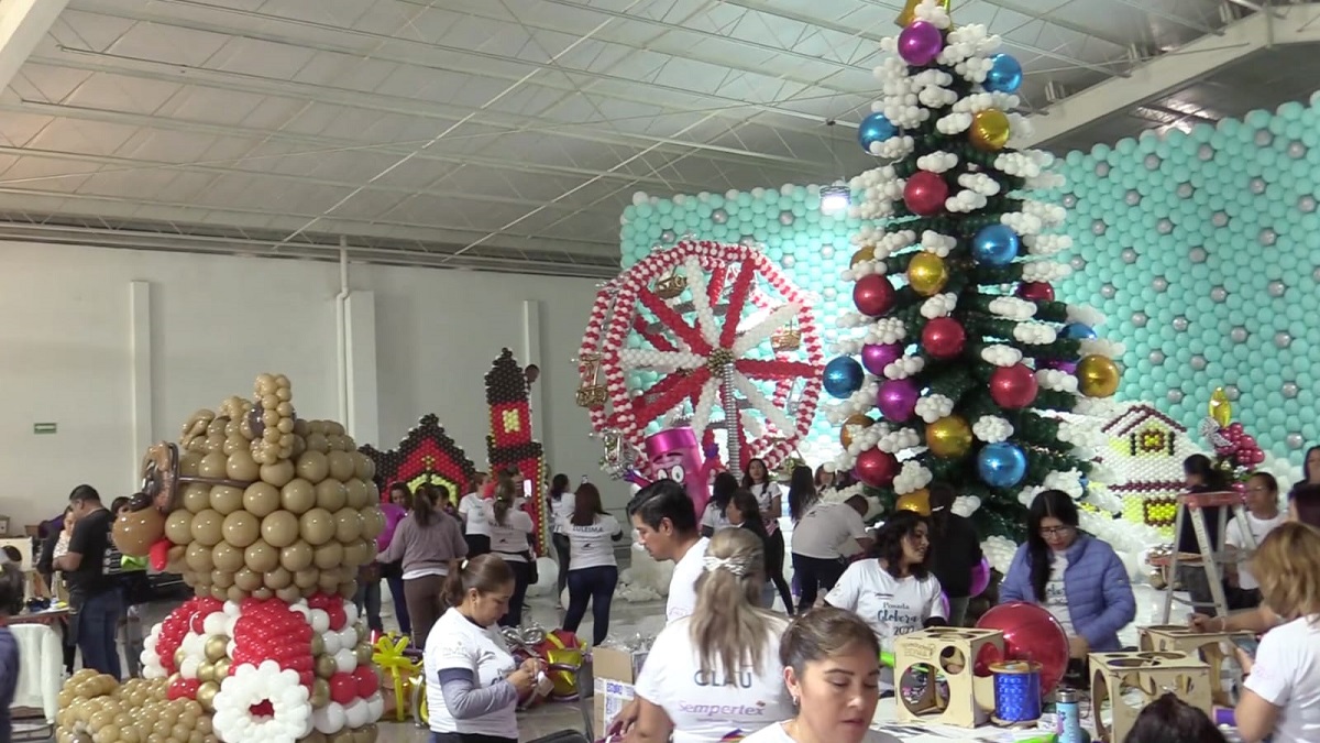 Figuras del Niño Dios, Santa Claus y Reyes Magos: en Puebla celebran “Posada Globera”