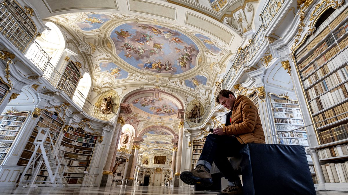 La abadía austriaca que en redes sociales recuerda a la biblioteca de la Bella y la Bestia2
