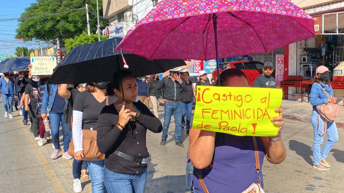 Marcha en Chiapas por feminicidio de Paola Yazmín