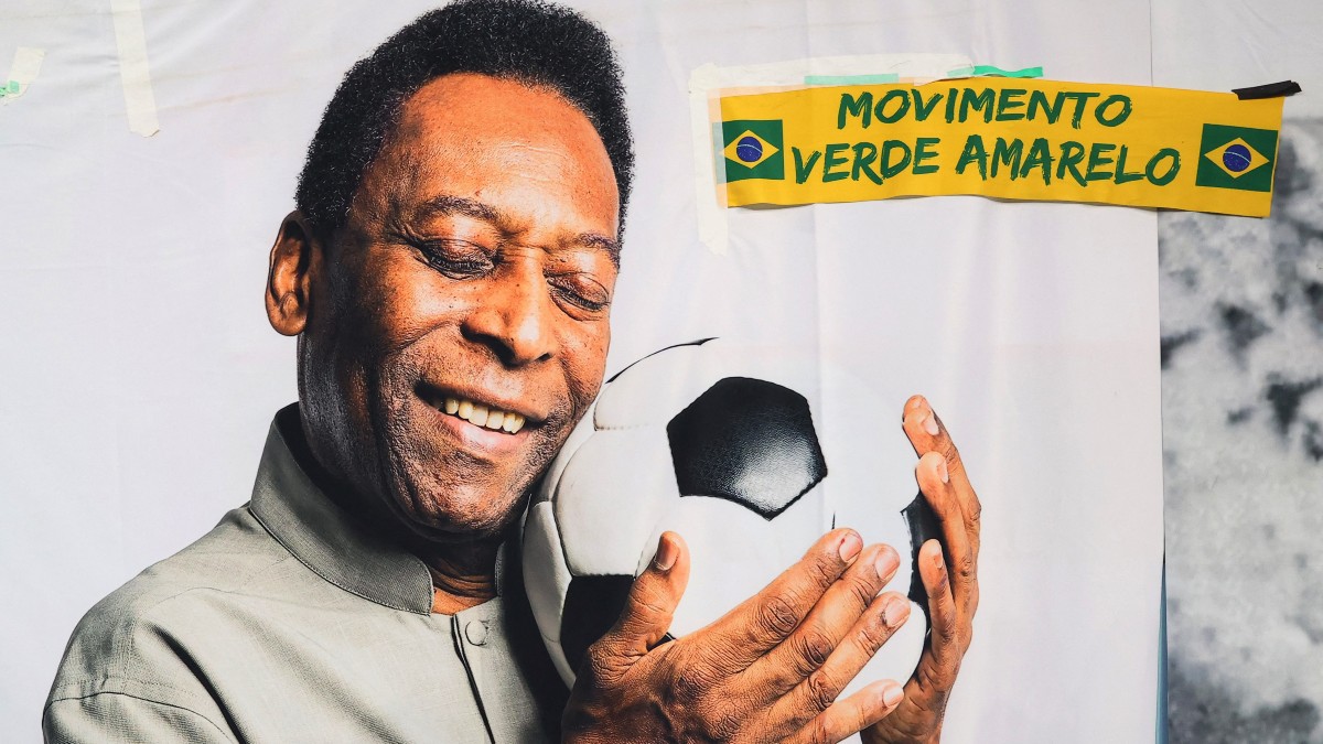 Avanza cáncer de Pelé y pasará Navidad en el hospital