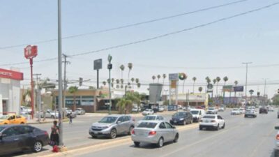 Graban intensa pelea entre taxista y automovilista en Coahuila