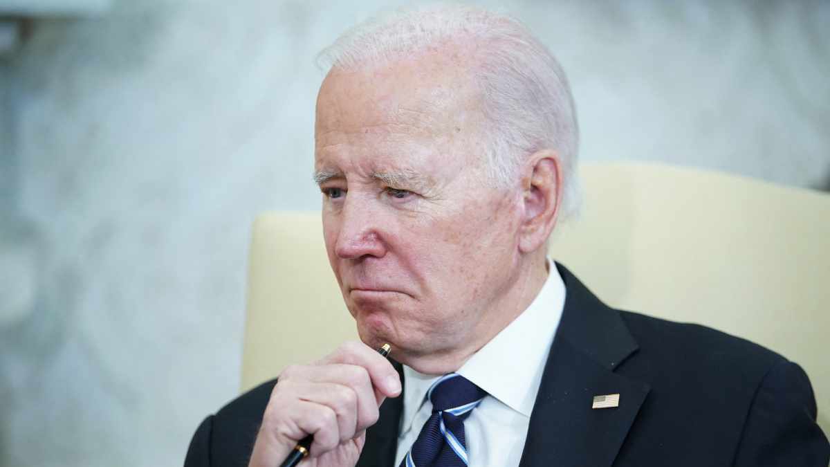Joe Biden llama al Congreso de EU a que restrinja acceso a fusiles de asalto
