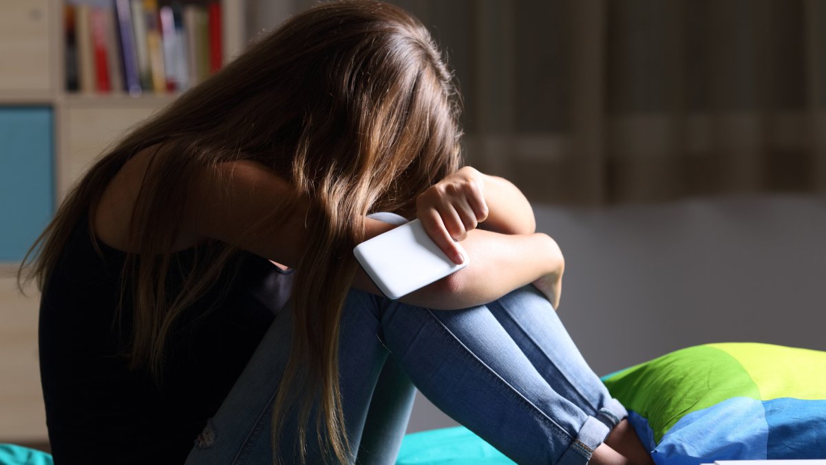 Depresión adolescente: ¿cuáles son sus signos de alerta y sus causas?