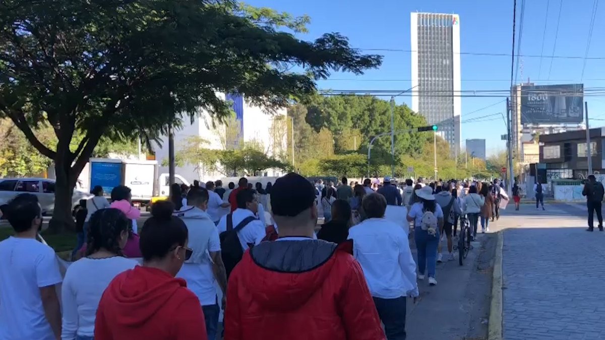 Jalisco: Familiares de desaparecidos marchan en Guadalajara