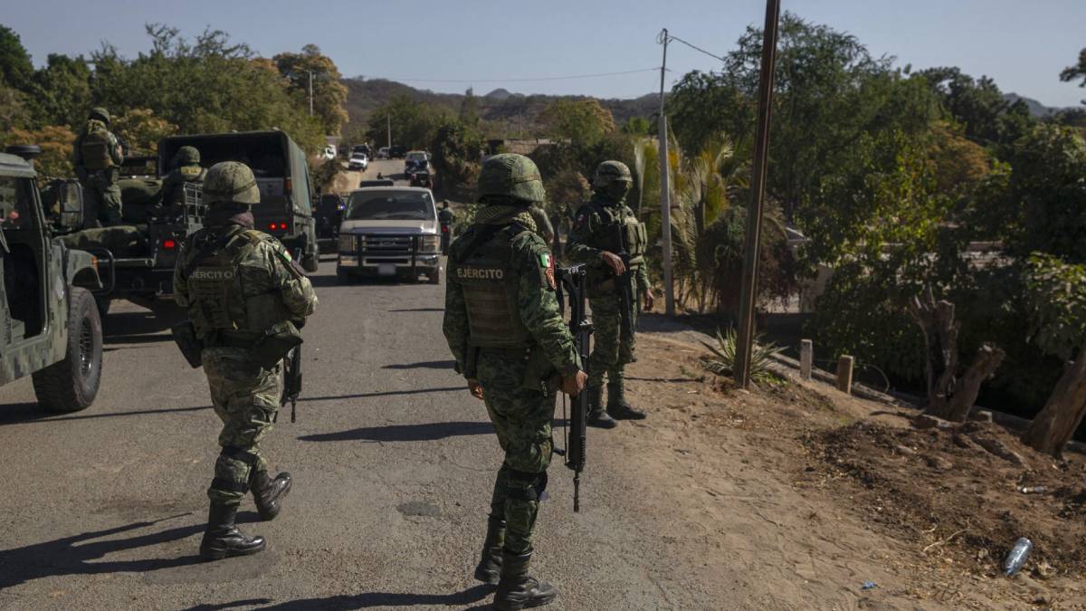 Llegan a Sinaloa mil 500 militares para apoyar en operativo de seguridad; suman ya 3 mil 500
