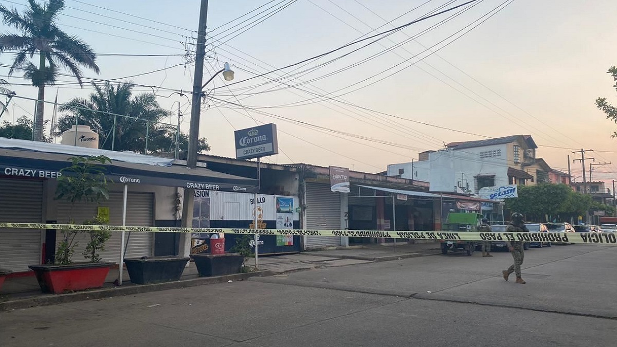 En Acayucan, Veracruz delincuentes atacan tres negocios y dos viviendas