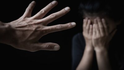 Un policía de Londres admite múltiples cargos de violación contra mujeres