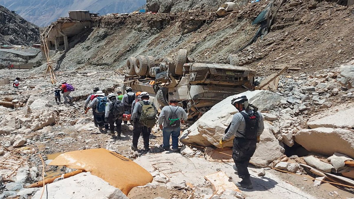 Suman 16 muertos por intensas lluvias y deslaves en el sur de Perú; hay más de 4 mil familias afectadas