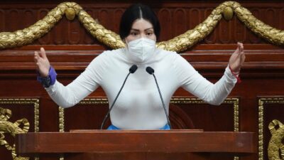María Elena Ríos busca típificar ataques con ácido, pide firmas en change.org