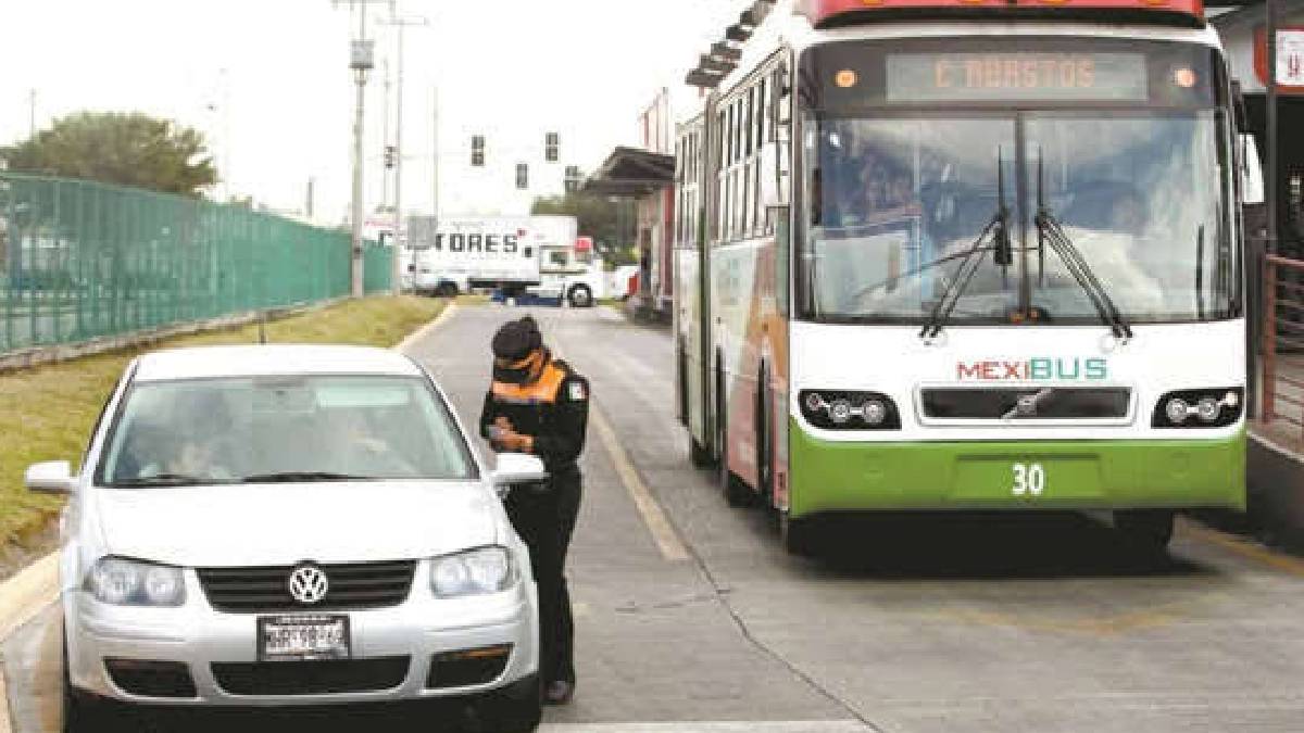 Desde hoy aplican multas por invadir el carril del Mexibús en Ecatepec: ¿Sabes de cuánto es?