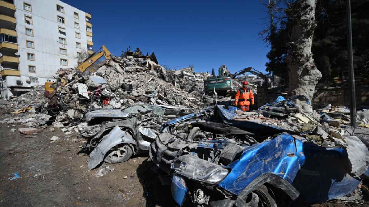 “Nunca los olvidaremos”: dicen a socorristas que rescataron a una joven en Turquía 11 días después del sismo