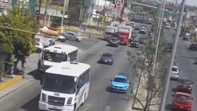 Operativo de policías municipales para recuperar tractocamión en Puebla