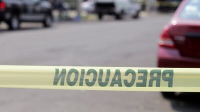 Uruapan: sacerdote es baleado en asalto en estacionamiento; ve video