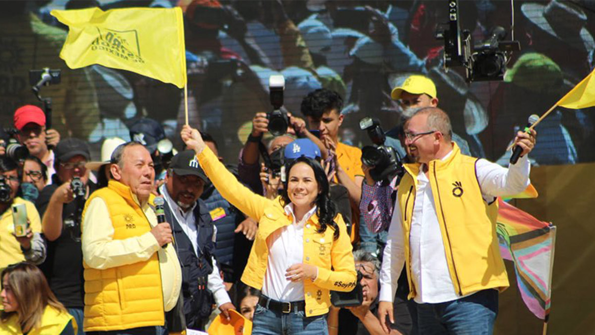 Alejandra del Moral toma protesta como candidata a gobernadora por el PRD