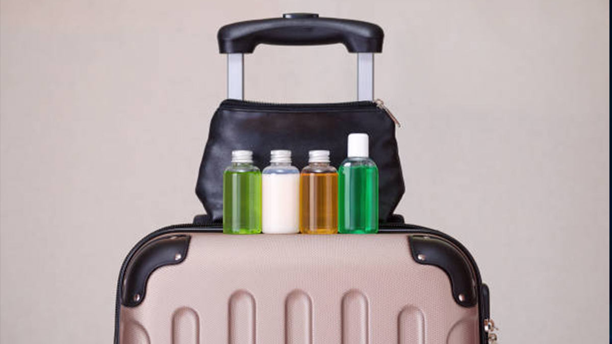 ¿Cómo empacar tus cosméticos y cremas cuando viajas? Aquí te lo decimos