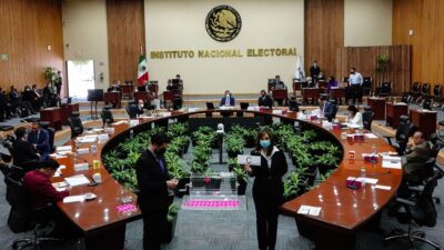 Impugna INE plan B: sesión le pleno del Consejo General