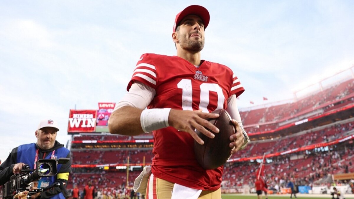 Jimmy Garoppolo a los Raiders