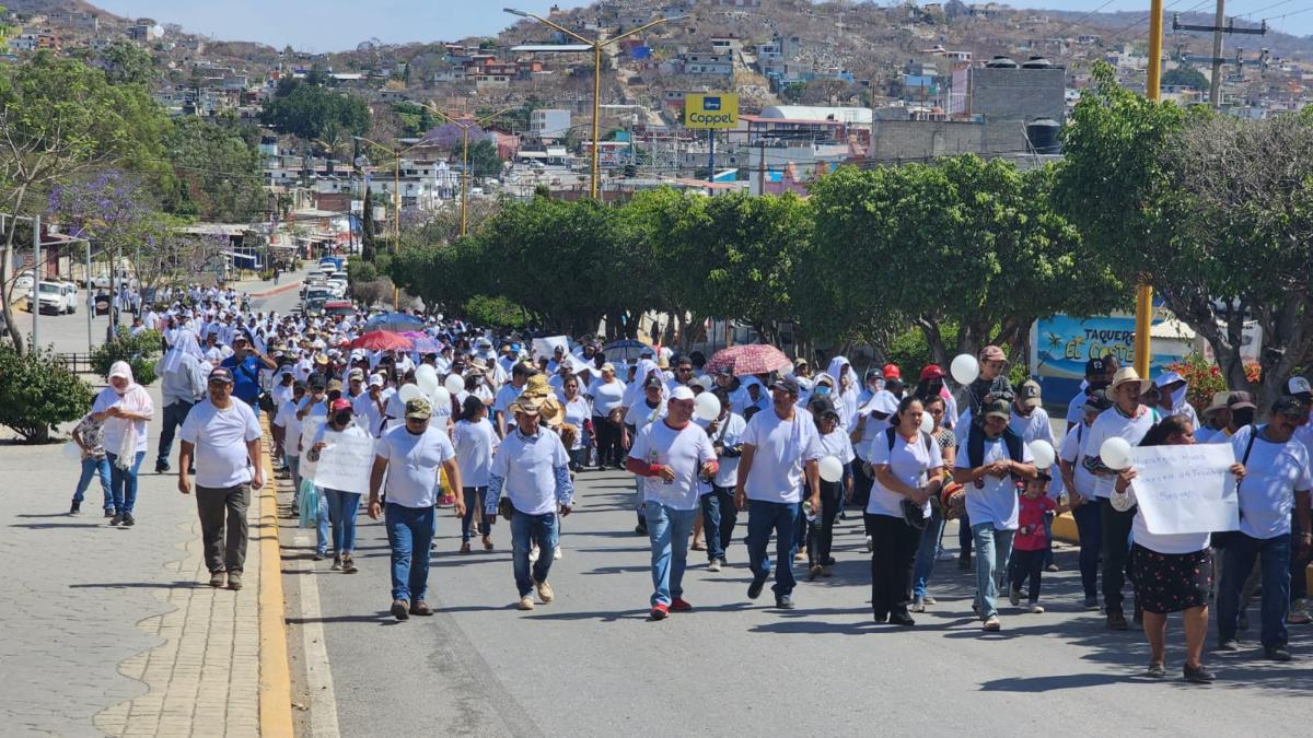 Marcha en Teloloapan por la paz