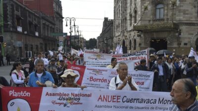 Marchas CDMX inegrantes de la ANUEES protestando en el Centro