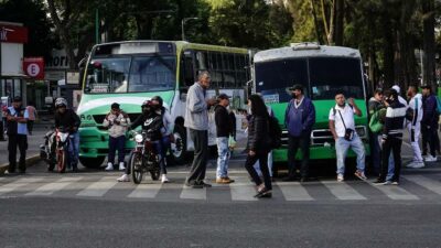 Transportistas anuncian protesta en CDMX; Semovi llama al diálogo