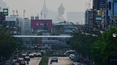 Tailandia contaminación alta, calle con smog