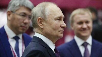 Vladímir Putin vvisita Maurípol en Ucrania, como si fuera parte de Rusia