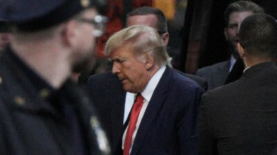 Donald Trump llega a Nueva York para comparecer ante juez