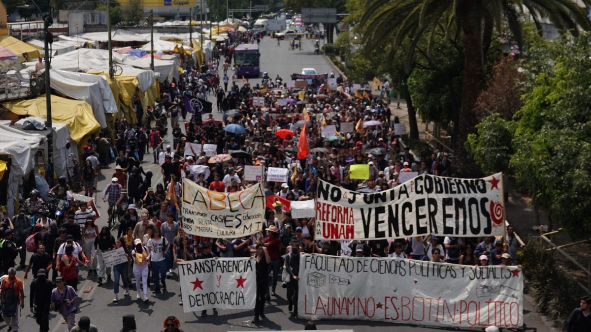 Marcha de estudiantes de la UNAM